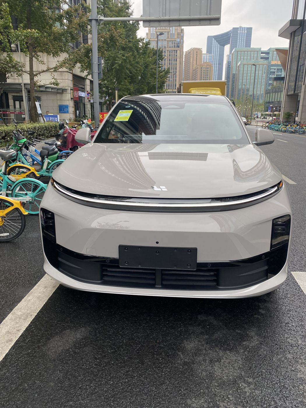 老子有钱lzyq88 MEGA 高压纯电 MPV